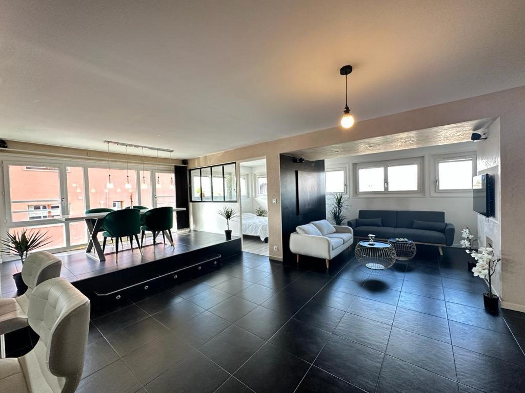 L'elegant Apartment *
